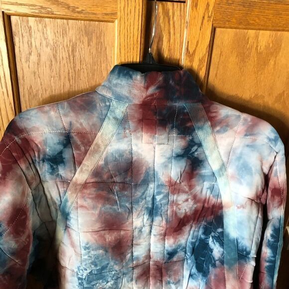 NWT Chaser Heirloom Red Tie Dye Quilted Puffer Jacket - S - Picture 12 of 13